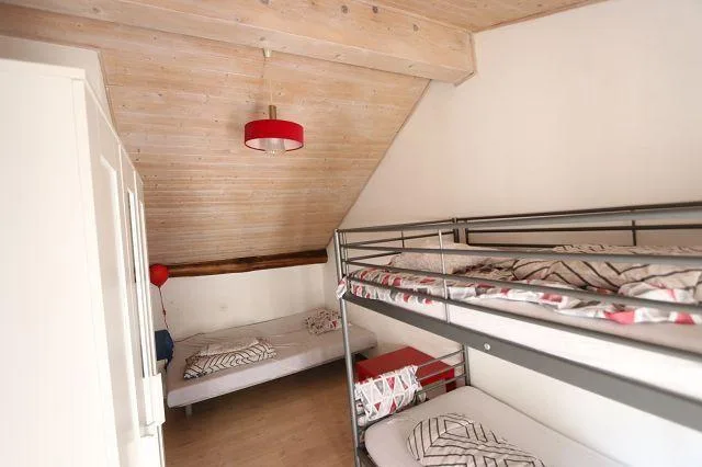 3-Zimmer-Hausteil mit Balkon im Dorfkern / parte di casa di 3 local...