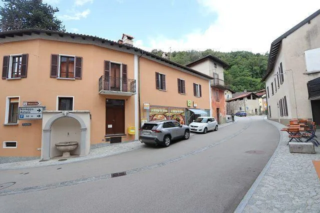 3-Zimmer-Hausteil mit Balkon im Dorfkern / parte di casa di 3 local... – Foto 16 von 19