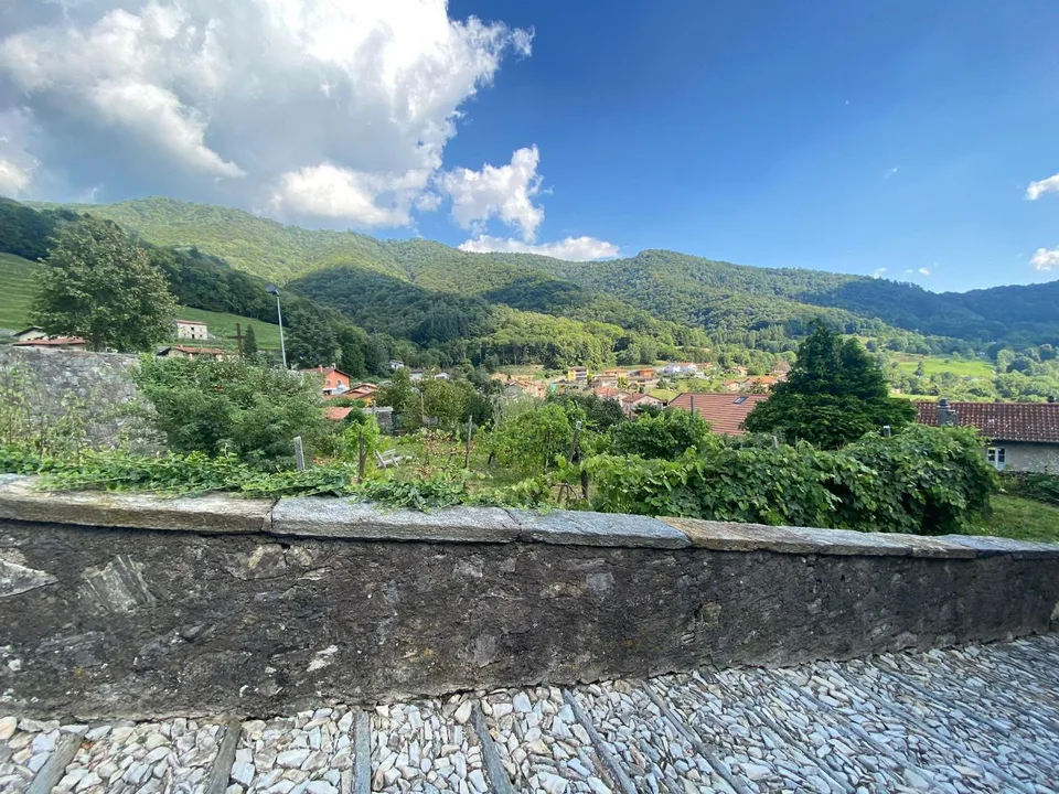 Caneggio casa di 7 locali con 3 livelli nel nucleo con bella vista ... – Foto 15 von 15