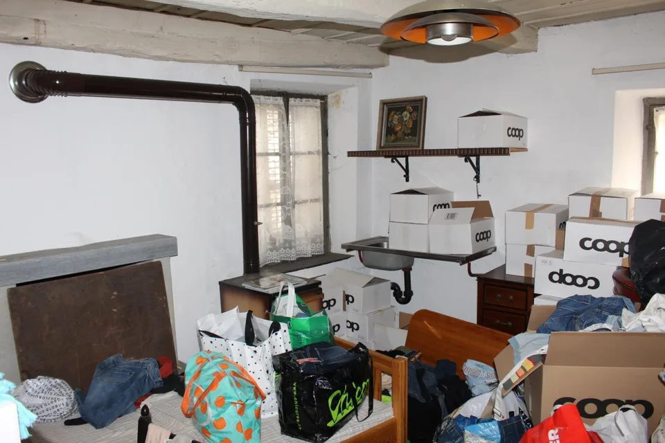 4-Zimmer-Dorfhaus mit Aussenterrasse +2 Garagen / casa nel nucleo d...