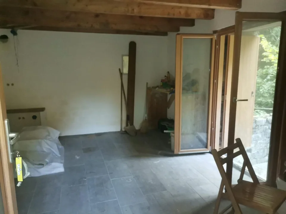 2-ZIimmer-Rustico mit Wiese und grossem Waldgrundstück in Flussnähe...