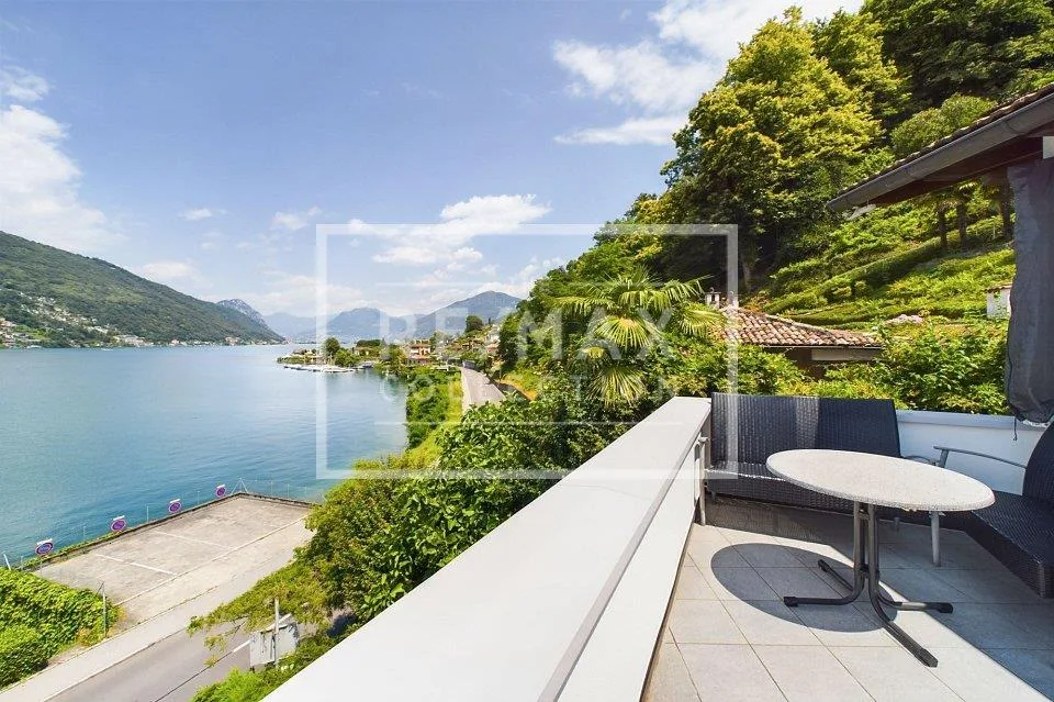 Una grande proprietà in riva al lago a Brusino Arsizio – Foto 6 von 13