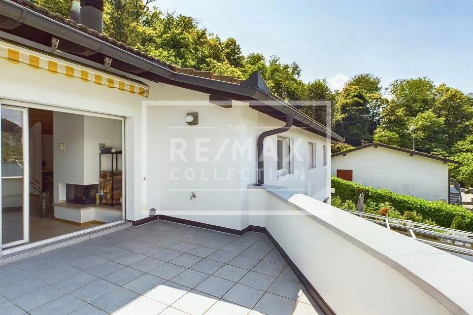 Una grande proprietà in riva al lago a Brusino Arsizio – Foto 8 von 13