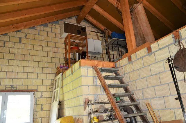 Casa ticinese di 9 loc. da rinnovare con dependance e terreno posiz... – Foto 30 von 30
