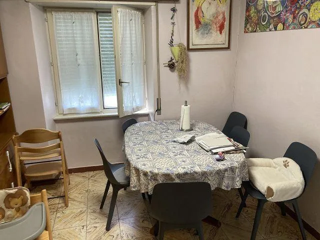 2-Familien-Haus mit Nebenhaus zum Ausbauen / casa bifamiliare con c...