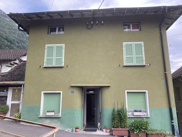 2-Familien-Haus mit Nebenhaus zum Ausbauen / casa bifamiliare con c... – Foto 22 von 24