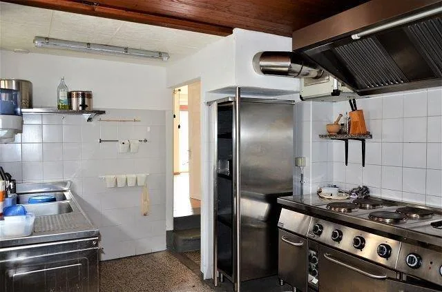 Trattoria con grande terrazza, giardino e posti o casa di 5 locali ... – Foto 8 von 29
