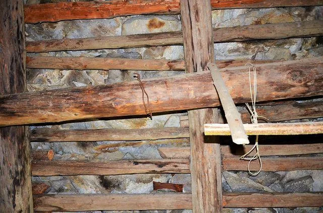 Rustico di 2 piani da rinnovare con terreno molto soleggiata, tranq... – Foto 9 von 28