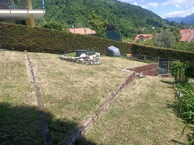 Baulandgrundstück von 600 m2 Fläche / terreno edificabile di 600 m2