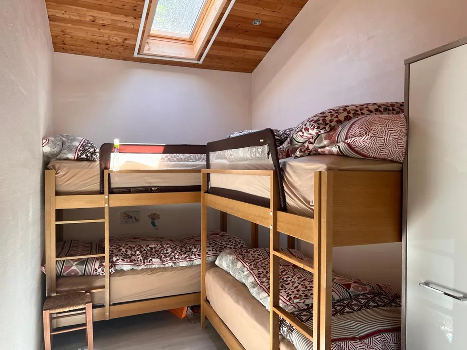 2.5 Zimmer Rustico mit 12535 m2 Umschwung / rustico di 2 1/2 locali...