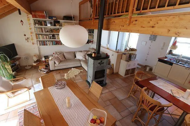 6 1/2-Zimmer-Dorfhaus mit Garten und Werkstatt / casa di 6 1/2 loca...