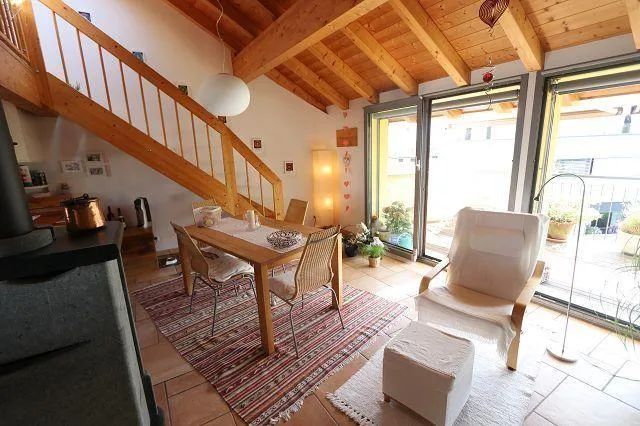 6 1/2-Zimmer-Dorfhaus mit Garten und Werkstatt / casa di 6 1/2 loca...