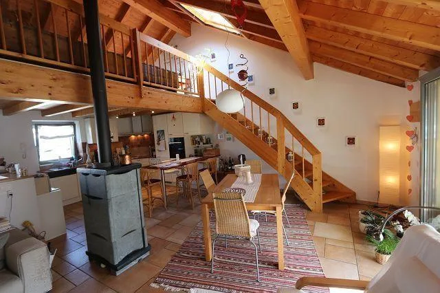 6 1/2-Zimmer-Dorfhaus mit Garten und Werkstatt / casa di 6 1/2 loca... – photo 6 of 29