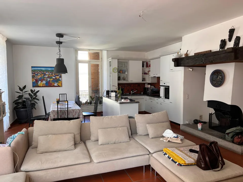4 ½ Zimmer-Wohnung im 2. OG/ appartamento di 4 1/2 locali nel secon...