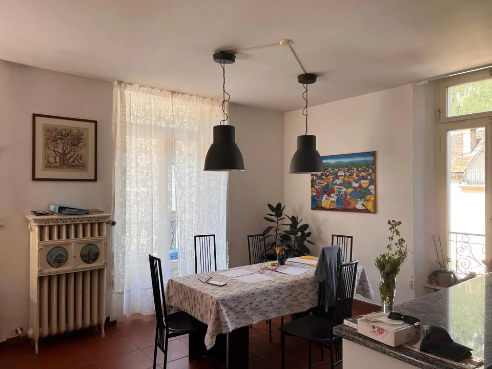 4 ½ Zimmer-Wohnung im 2. OG/ appartamento di 4 1/2 locali nel secon...