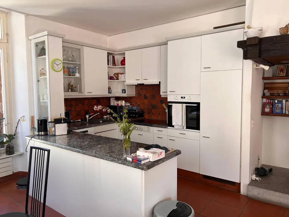 4 ½ Zimmer-Wohnung im 2. OG/ appartamento di 4 1/2 locali nel secon...