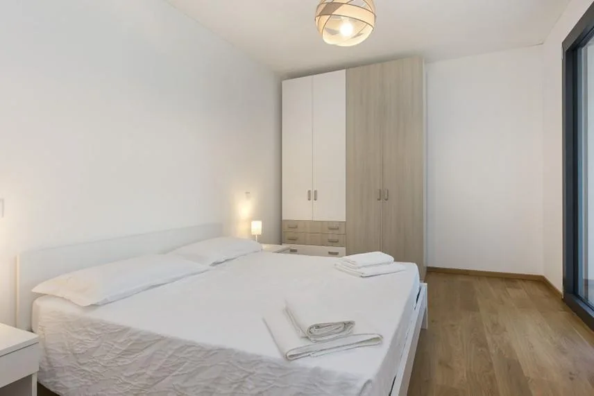 4.5 locali arredato completamente -Lugano – photo 8 of 10