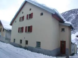 2-Familienhaus mit zwei 5 1/2-Zimmer-Wohnungen