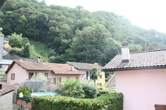 4 1/2-Zimmer-Dorfhaus mit Sitzplatz / casa di 4 1/2 locali nel nucl... – Foto 10 von 13