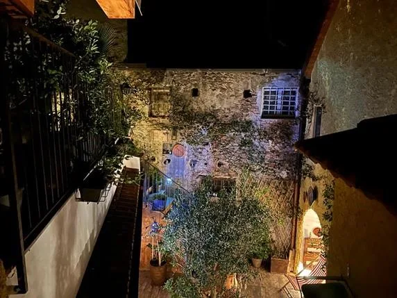 Villa unifamiliare in Albissola Superiore
