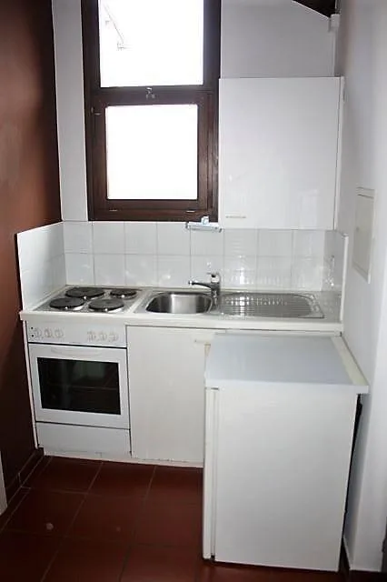 Bungalow mit 35 m2 Wohnfläche und kleiner Garten / Bungalow con 35 ...