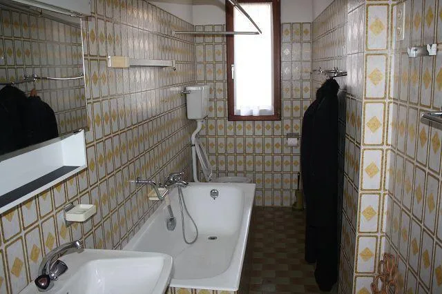 4 1/2-Zimmer-Einfamilienhaus mit Garten / casa di 4 1/2 locali con... – Foto 9 von 14