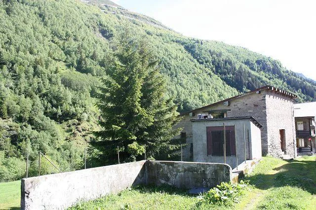 5 1/2-Zimmer-Haus mit Garten – photo 19 sur 26