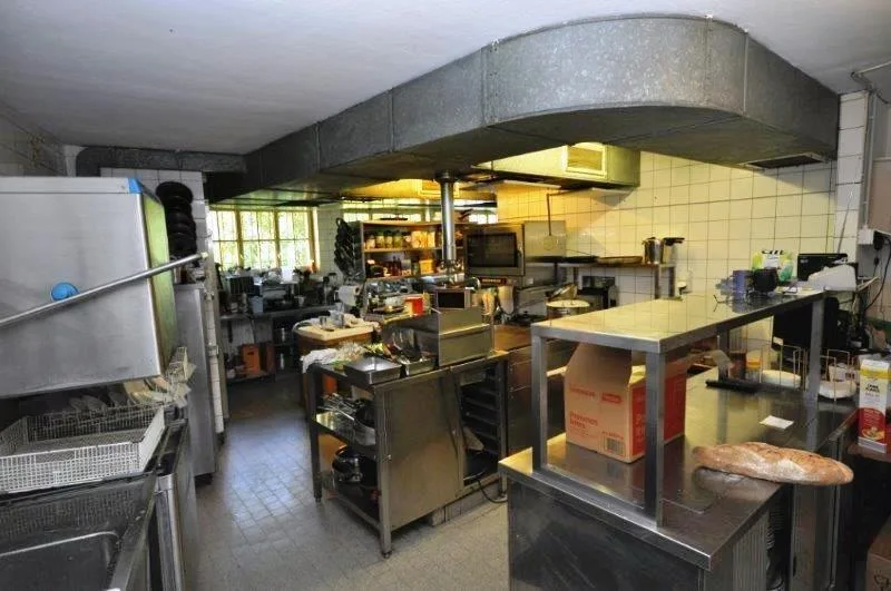 Historisches 18 Zi. Hotel mit Restaurant und Bar, Garten und großer... – Foto 11 von 11