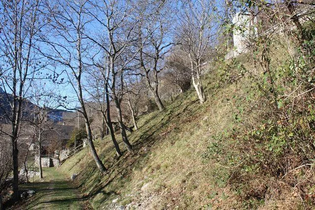 Zwei Baulandgrundstücke von 1886 m2 Fläche