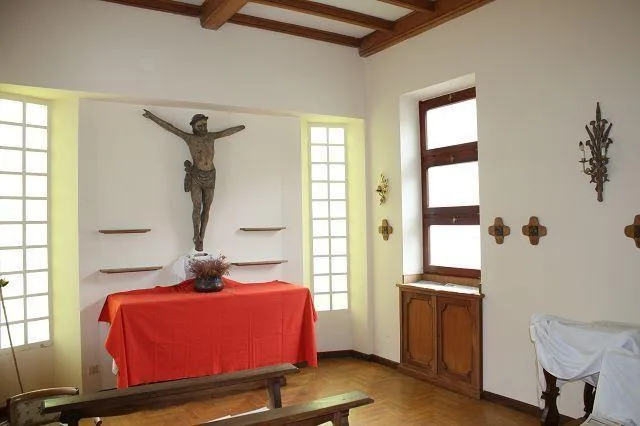 20-Zimmer-Villa und 3-Familienhaus mit Park – Foto 18 von 29