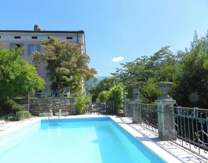 villa con piscina - Lugaggia