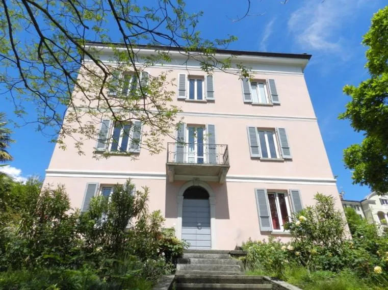 villa con piscina - Lugaggia