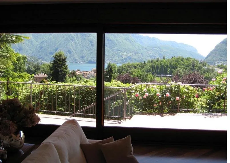 Villa con piscina immersa nel verde - Savosa – foto 8 di 14