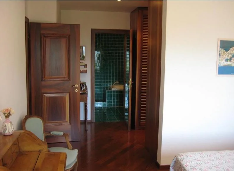 Villa con piscina immersa nel verde - Savosa – foto 11 di 14