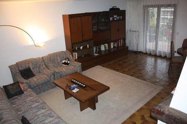in Italien 2 1/2-Zimmer-Wohnung mit Terrassen und Hallenbad