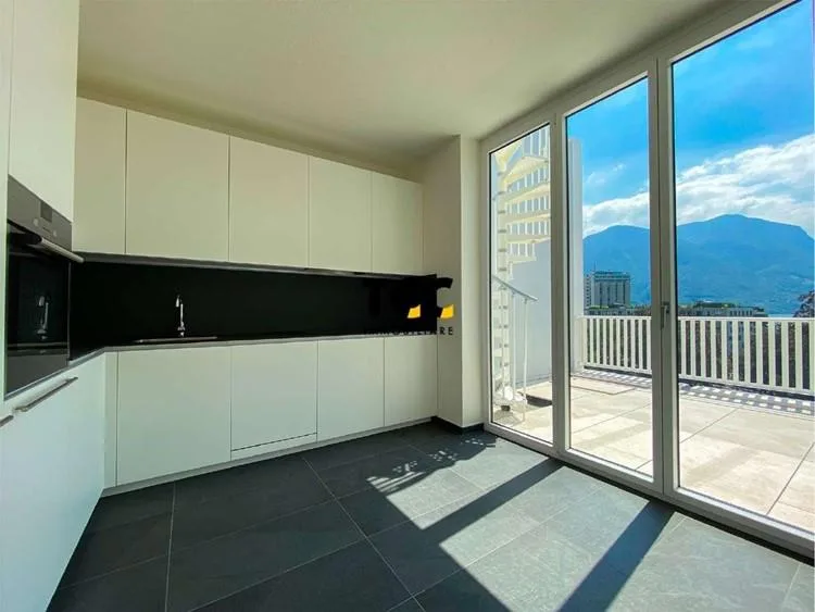 Duplex con roof toop - Cassarate – photo 7 sur 22