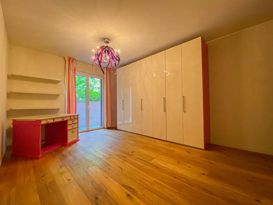 4.5 Locali di ampie dimensioni in città – foto 16 di 29