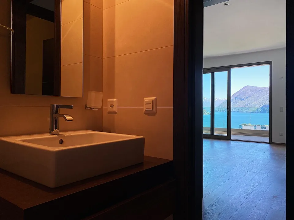 3.5 vista lago mozzafiato – photo 14 sur 21