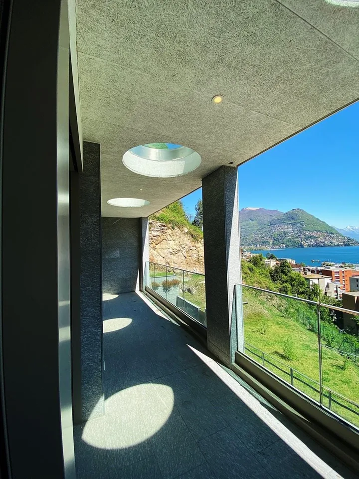 3.5 vista lago mozzafiato – photo 17 sur 21