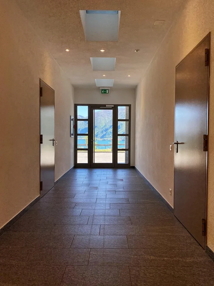 3.5 vista lago mozzafiato – photo 20 sur 21