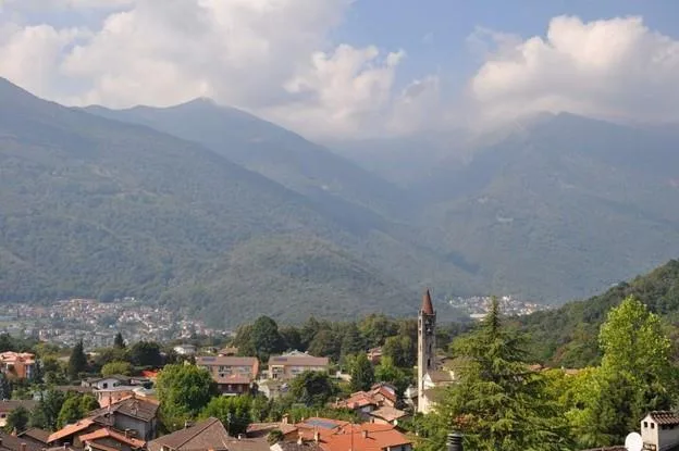 5.5 Attico spettacolare vista aperta vendesi – Foto 9 von 15