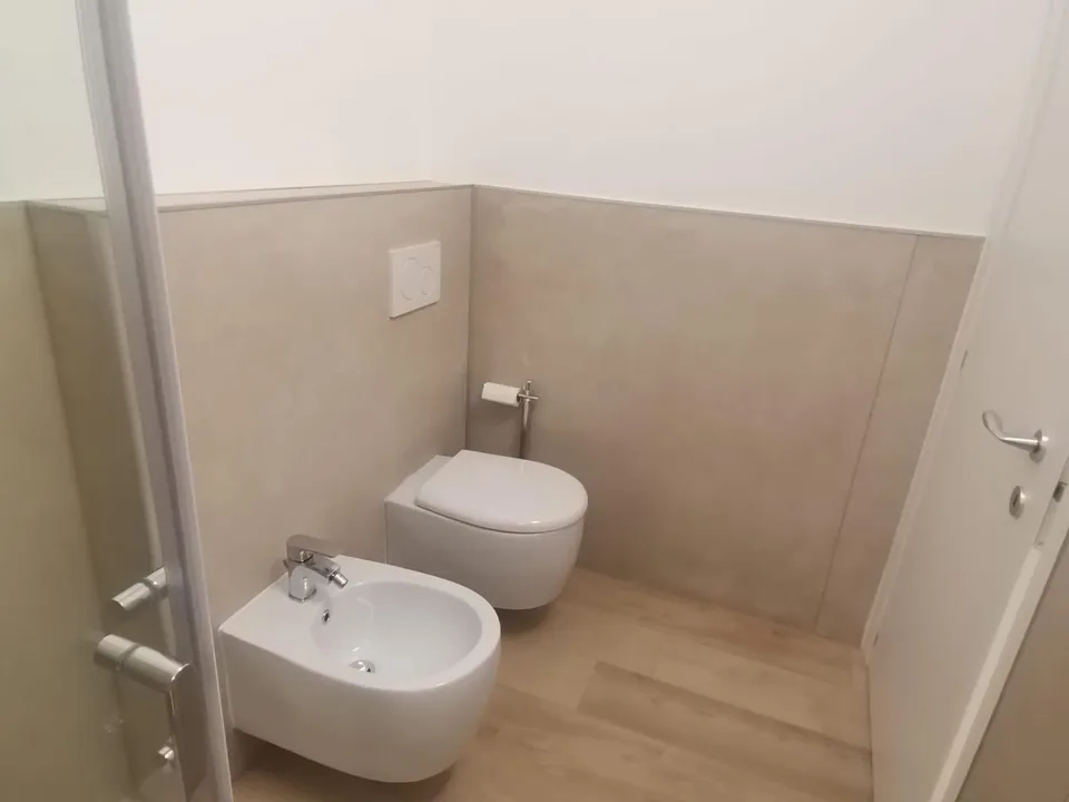 Appartamento 3.5 locali completamente ristrutturato / 3 1/2-Zimmer-... – Foto 8 von 12