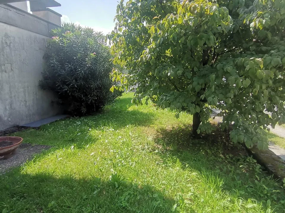 bungalow-villetta di 5 1/2 locali con giardino / 5 1/2-Zimmer-Bunga... – Foto 21 von 22