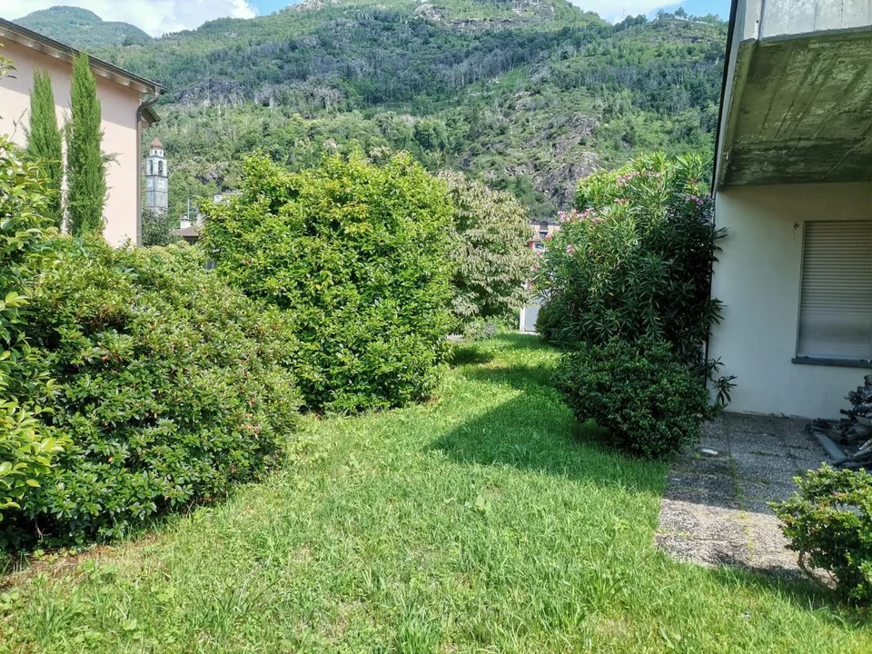 bungalow-villetta di 5 1/2 locali con giardino / 5 1/2-Zimmer-Bunga... – Foto 20 von 22