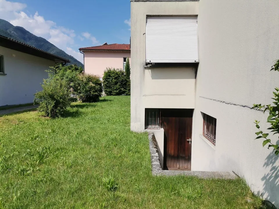 bungalow-villetta di 5 1/2 locali con giardino / 5 1/2-Zimmer-Bunga... – Foto 22 von 22