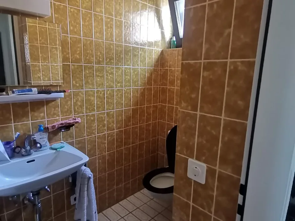 bungalow-villetta di 5 1/2 locali con giardino / 5 1/2-Zimmer-Bunga... – Foto 15 von 22