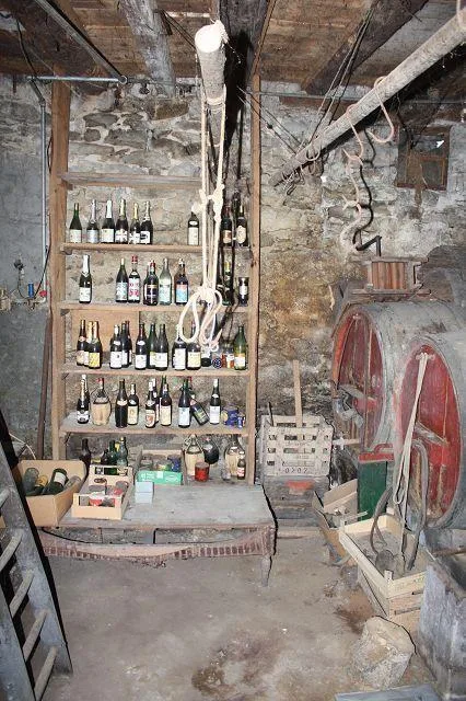 4 1/2-Zimmer-Dorfhaus zum Ausbauen / casa nel nucleo di 4 1/2 local... – Foto 10 von 11