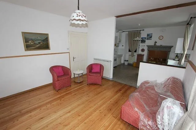 3 1/2-Zimmer-EG-Wohnung mit Aussicht in Italien / appartamento di 3... – Foto 8 von 12