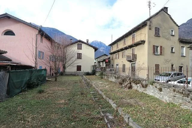2-Familienhaus mit Rustico und Garten / casa plurifamiliare con rus... – Foto 6 von 20
