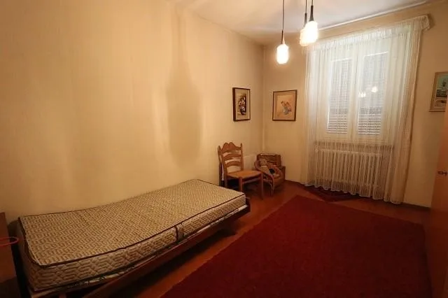 2-Familienhaus mit zwei 4 Zimmer-Wohnungen mit grossem, schönem Gar... – Foto 22 von 30